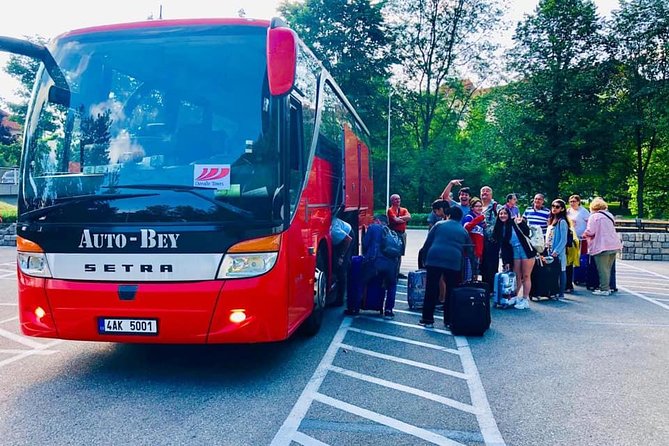 PRAGUE AIRPORT - CITY TRANSFERS in Spanish - What Went Well and What Deserves Caution
