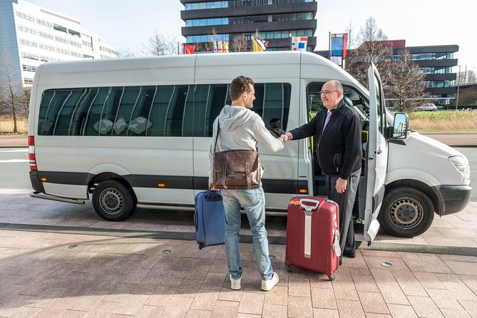 Prague Airport (PRG) Departure Transfer from Prague City - Who Will Get the Best Value