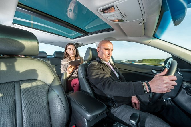 Prague Airport (PRG) Departure Transfer from Prague City - Booking Ahead and Canceling Safely
