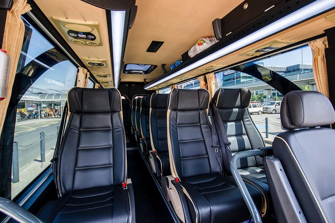 Prague Airport Shared Departure Transfer - The shared minibus ride to Václav Havel Airport