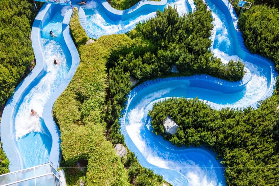 Prague: Aquapalace Indoor/Outdoor Water Park Ticket - Opening hours and the best time to visit
