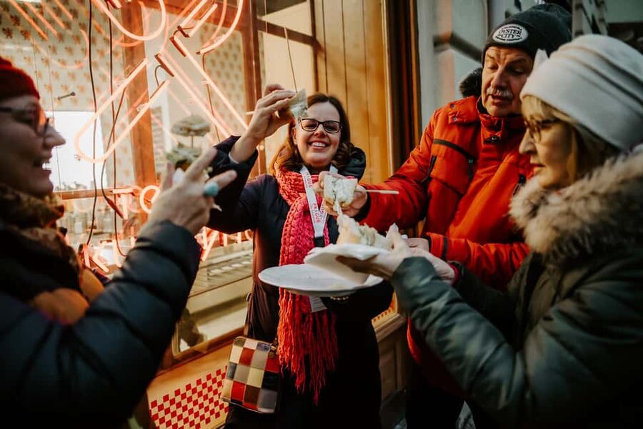 Prague: Award-Winning Old Town Food Tour with Four Drinks - Meeting at the Municipal House