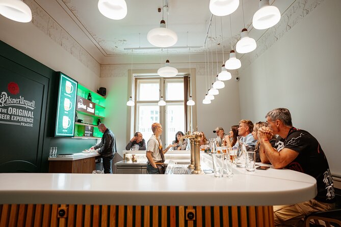 Prague Beer Pouring Class at Pilsner Urquell - The personal touch: Maïsa and the pace of the class