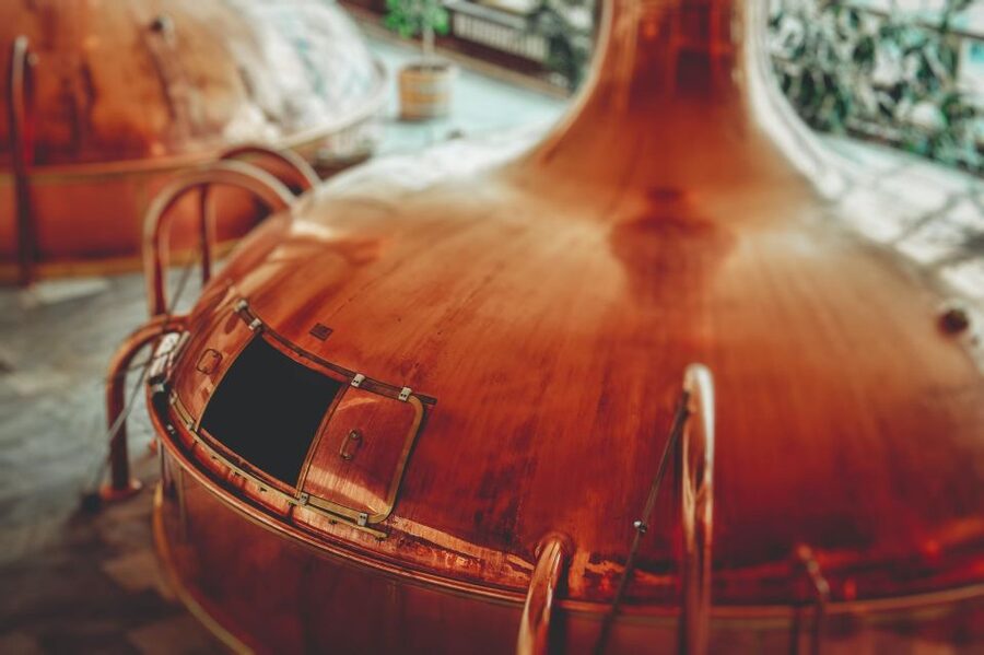 Prague beer tour with brewery visit and tasting - Three Prague pubs, three ways to drink beer