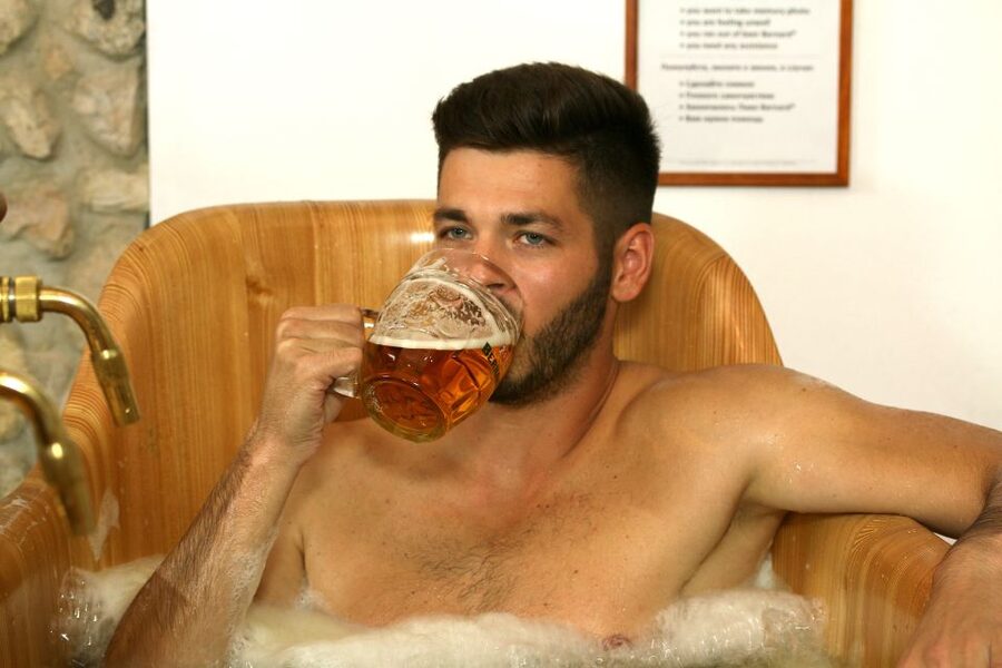 Prague: Bernard Beer Spa with Beer and Massage Option - Timing and planning your visit