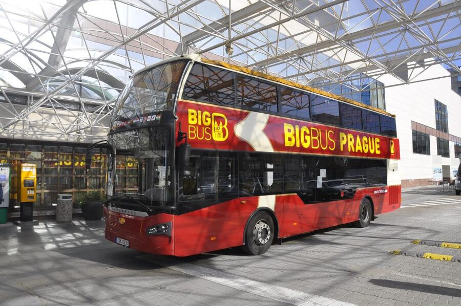Prague: Big Bus Hop-on Hop-off, Castle Tour and River Cruise - Red Line: The Practical Route to Prague Castle