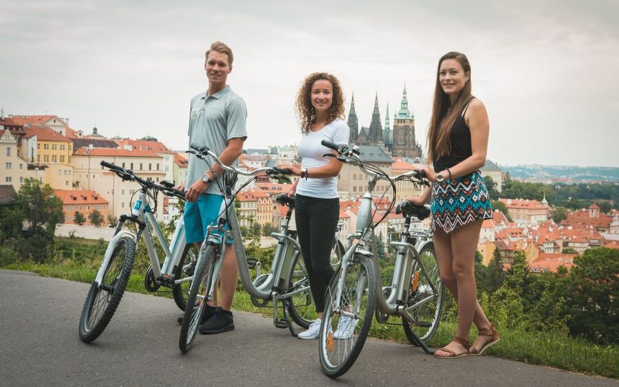 Prague: Bike or E-Bike City Tour with A Local Guide - How the guides shape the ride