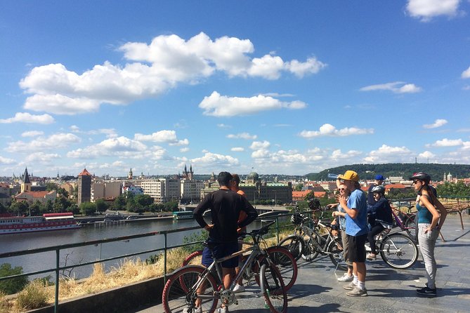 Prague Bike Tour - Stunning Viewpoints, Castle, City & Park - Why this bike route works so well in Prague