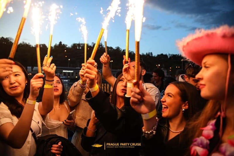 Prague : Boat Party with Afterparty at EPIC - Key things to know before you book