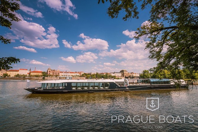 Prague Boats 2-hour Lunch Cruise - The Vltava route and its best views