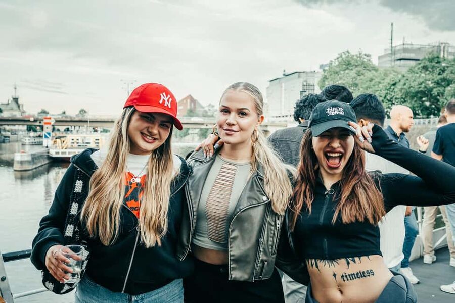 Prague: Booze Cruise with Open Bar and Duplex Entry - A sunset party on the Vltava