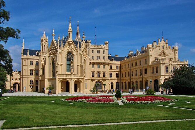 Prague-Budapest One-Way Sightseeing Day Tour - Key things to know before booking
