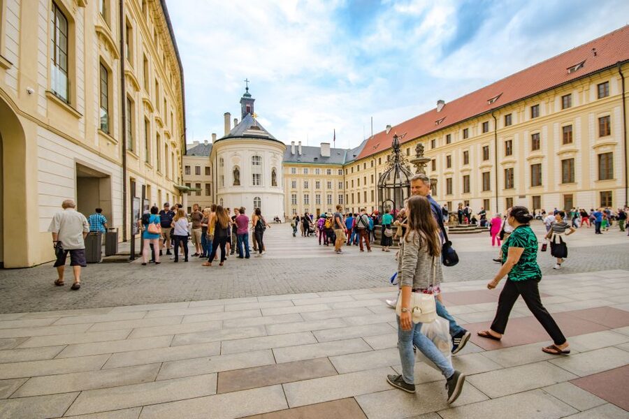 Prague Castle 2.5-Hour Tour Including Admission Ticket - The guides are the main reason to choose this tour
