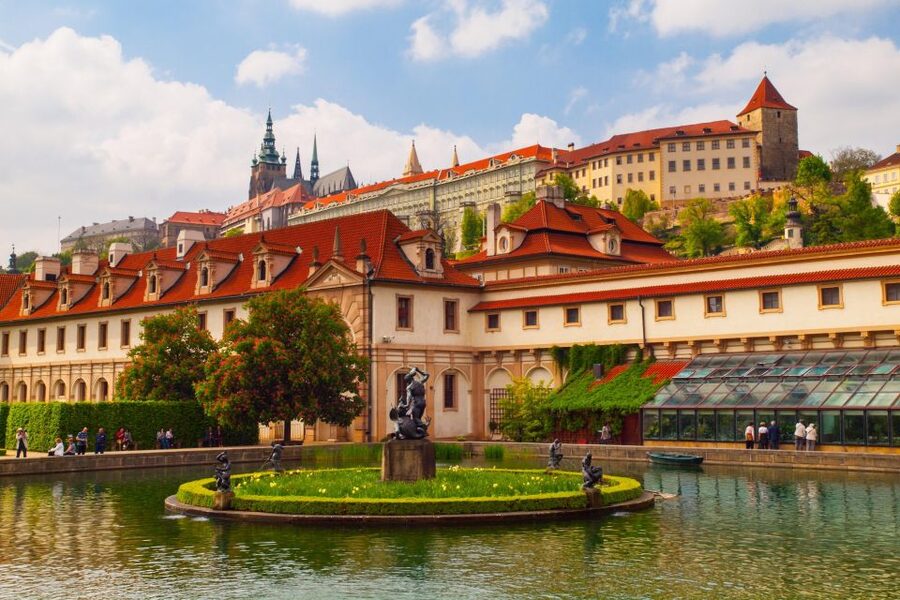 Prague Castle & Castle District: 2-Hour Guided Tour - What Two Hours Really Gives You