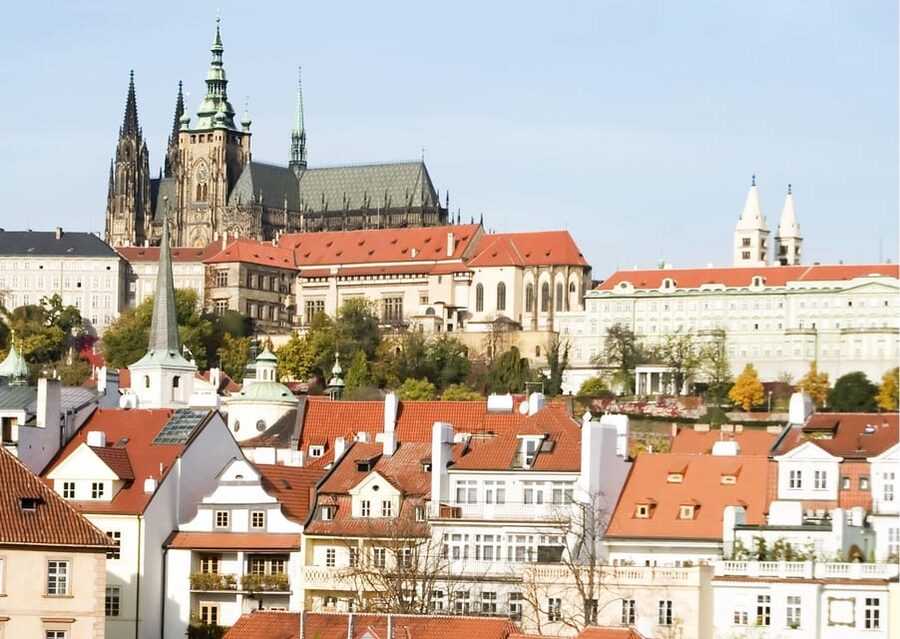 Prague: Castle Circuit Entry Tickets with Audio Guide - What this Prague Castle ticket really covers