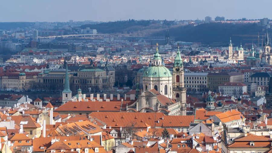 Prague: Castle Grounds & Highlights Walking Tour small-group - Who should book this castle walk