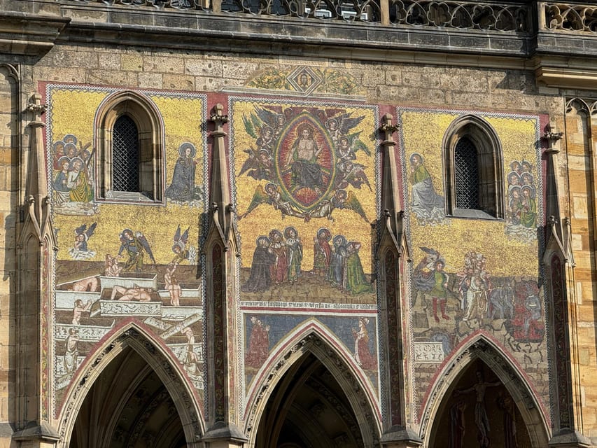 Prague Castle Interiors & Changing of the Guard-Small group - Is $87 a fair price?