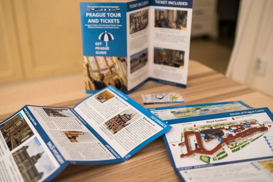 Prague: Castle, National Museum & Town Hall Tickets & Audio - The Astronomical Clock and Old Town Hall Tower