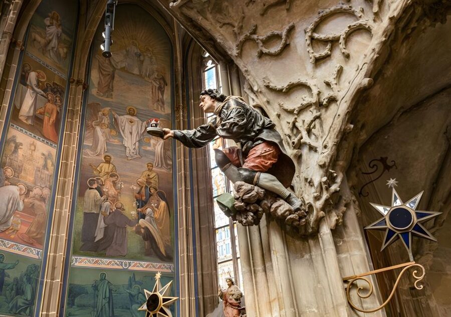 Prague Castle: Royal Palace, Cathedral, and Golden Lane Tour - Golden Lane, where the castle turns storybook-sized