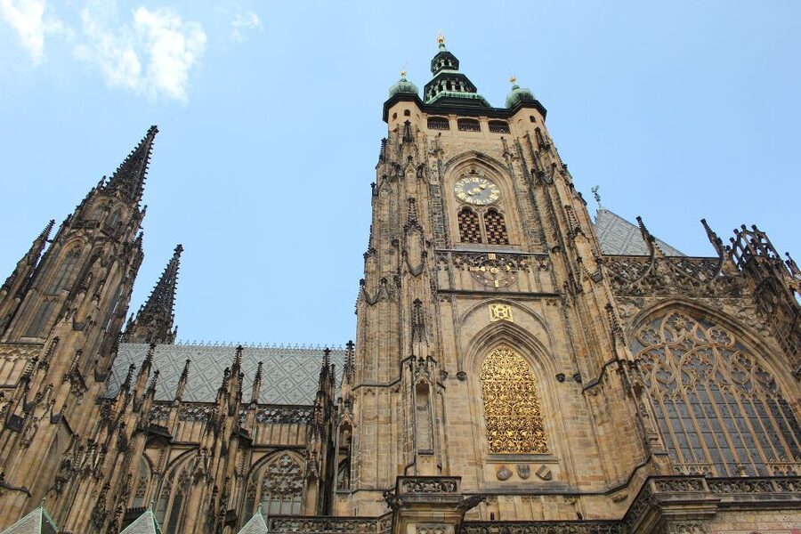Prague Castle: Small-Group Tour with Visit to Interiors - Meeting at Hradcany Square