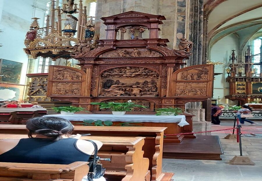 Prague Castle tour - Should You Book the Prague Castle Tour?