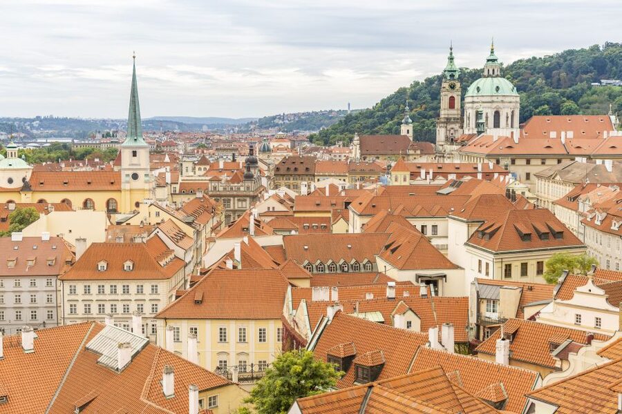 Prague: Castle Tour with Local Guide and Entry Ticket - Vladislav Hall and the Defenestration of Prague