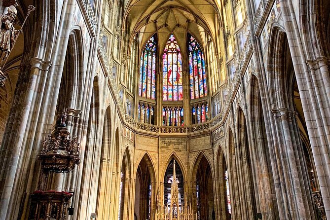Prague Castle Walking Tour (Tip-based tour) - Golden Lane, alchemy, and Franz Kafka