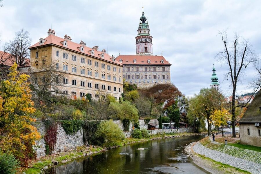 Prague: Cesky Krumlov Private Day Tour - Lunch with local advice, not a compulsory restaurant
