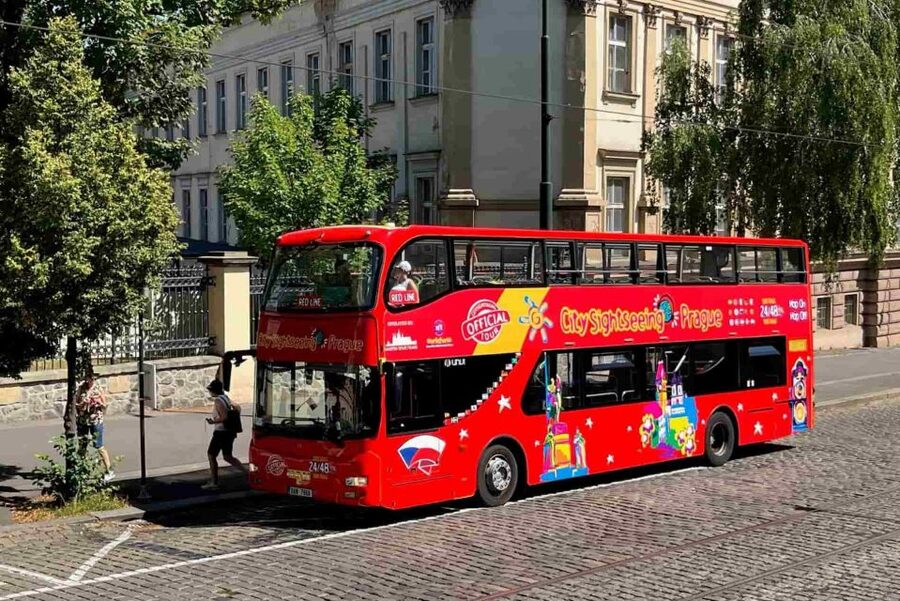 Prague: City Sightseeing HOHO Bus Tour & Optional Boat Tour - Wenceslas Square and Prague’s central core