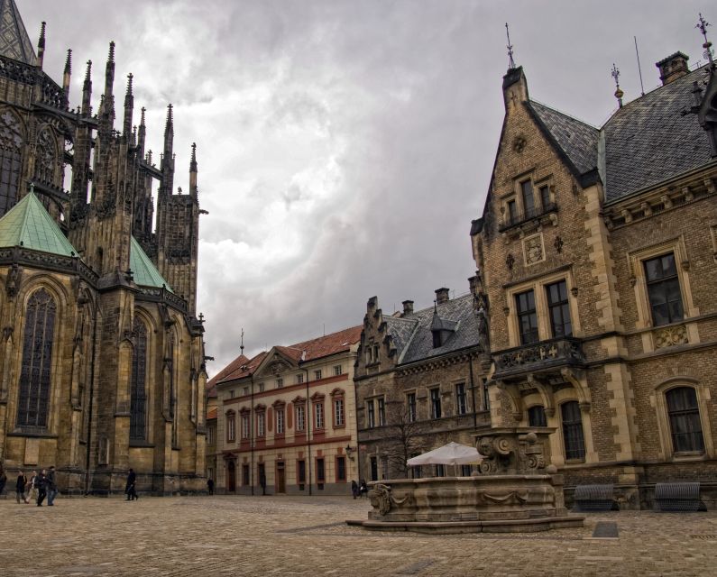 Prague: City Tour - A quick way to meet Prague’s big sights
