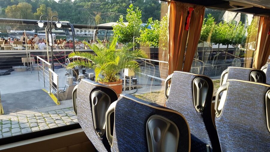 Prague: City Tour and Dinner Cruise with Hotel Pickup - Should you book the city tour and dinner cruise?