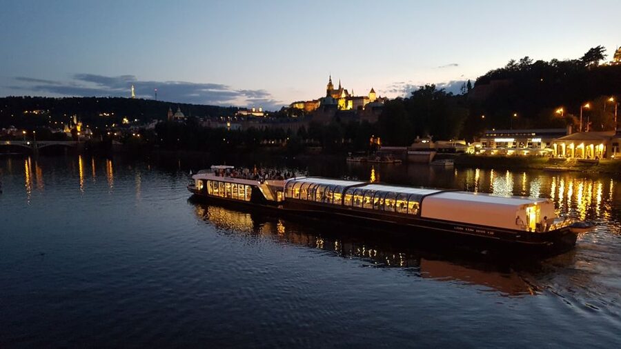 Prague: City Tour and Dinner Cruise with Hotel Pickup - Timing, pickup, and mobility notes