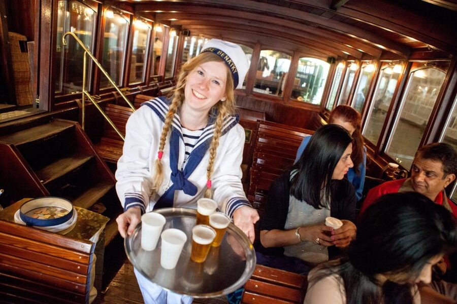 Prague City Tour with Vltava River Cruise - Guide languages and the quality of the explanation