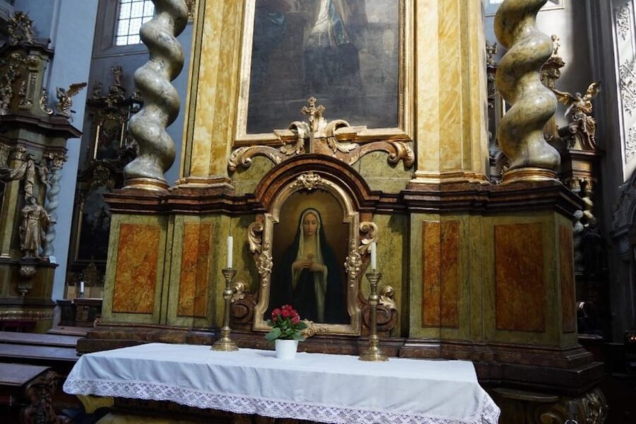 Prague: Classical Concert at St. Giles' Church - Choosing your seat and your date