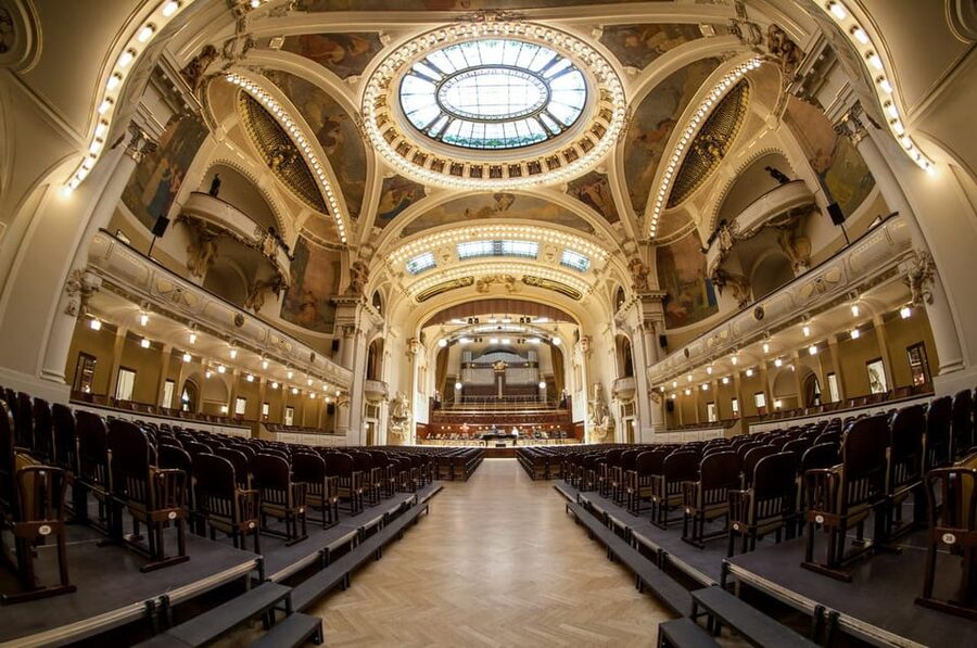 Prague: Classical Concerts at Smetana Hall, Municipal House - Gala opera and ballet with 25 performers