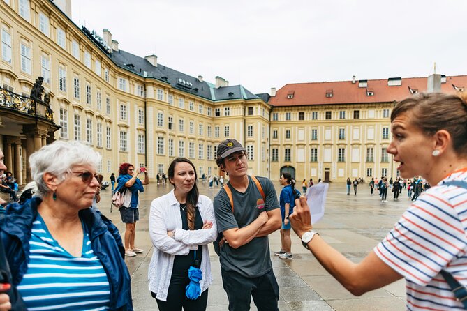 Prague Combo: Castle Guided Tour, Bus and Optional Boat - The included boat cruise is a separate plan