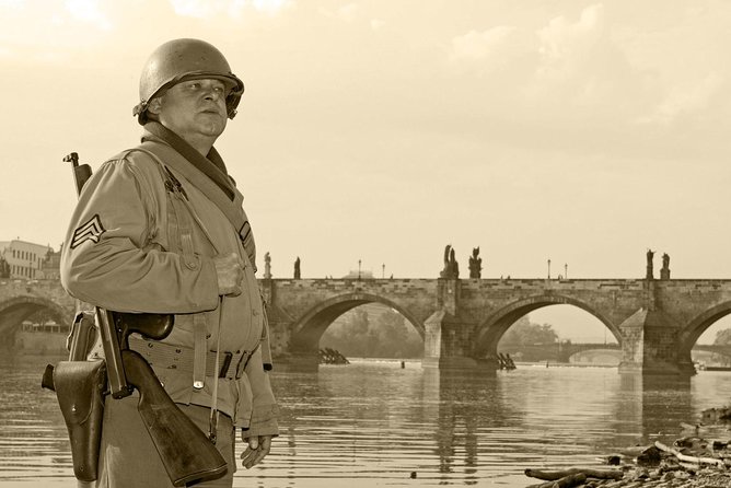 Prague Communism and World War II Walking Tour - New Town and the road from democracy to dictatorship