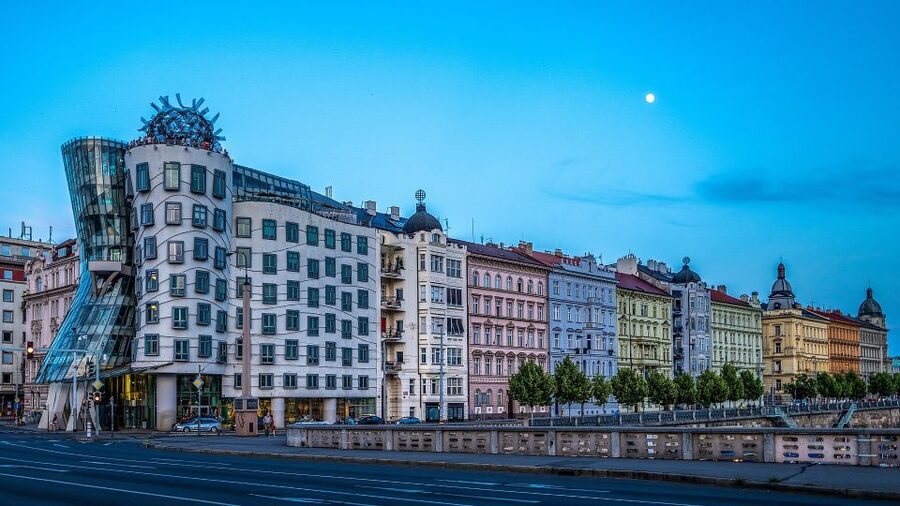 Prague Complete Tour in Spanish & Lunch, Tickets - Key points at a glance