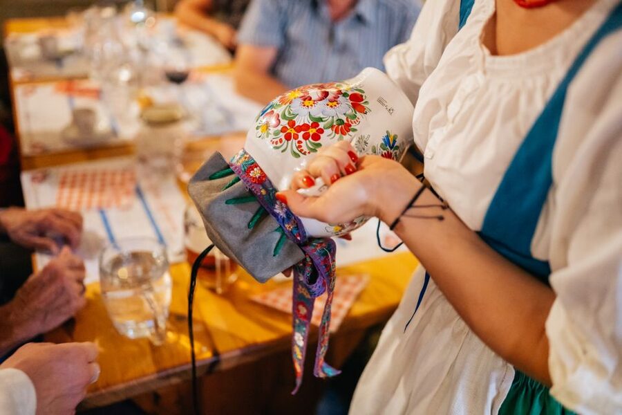 Prague: Dinner with Folk Show and Open Bar - What the open bar adds to the $92 price