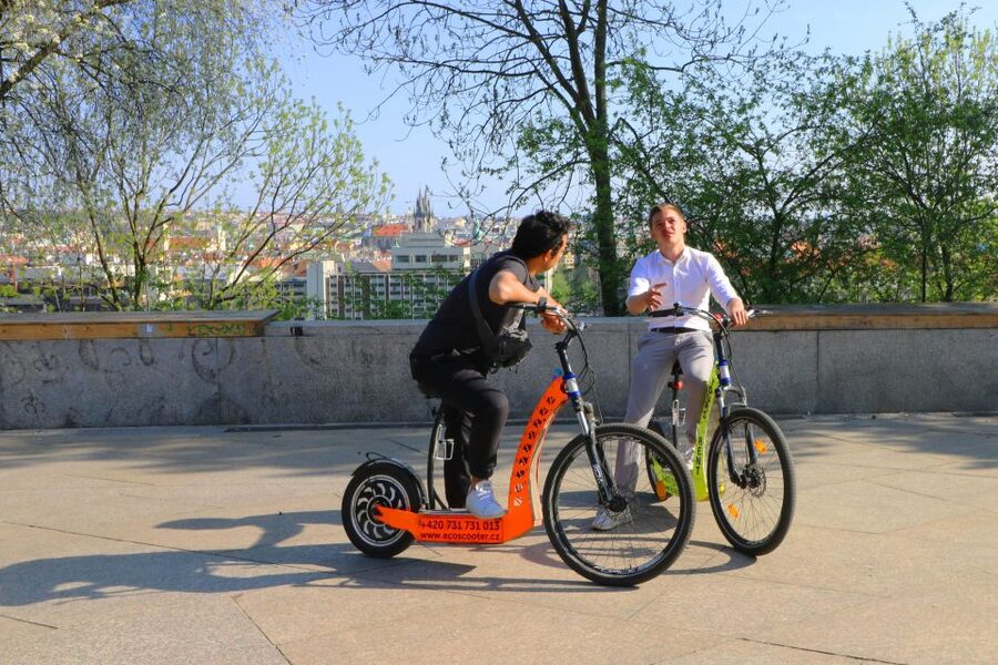 Prague: E-Bike/E-Scooter Viewpoint Tour - The Jewish Quarter and the return route