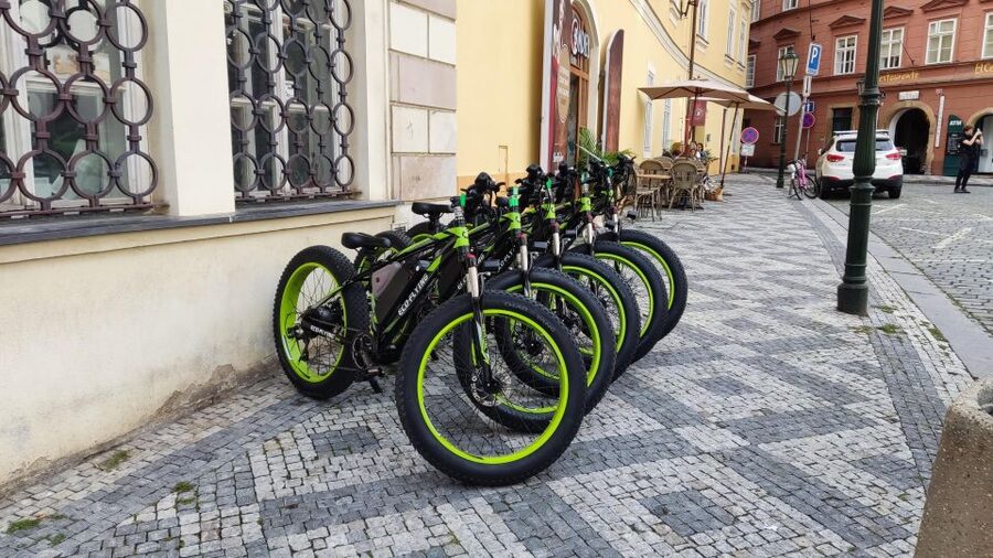 Prague: Electric Scooter & Cruiser Fat eBike Rental - Reaching Petřín Without the Usual Effort