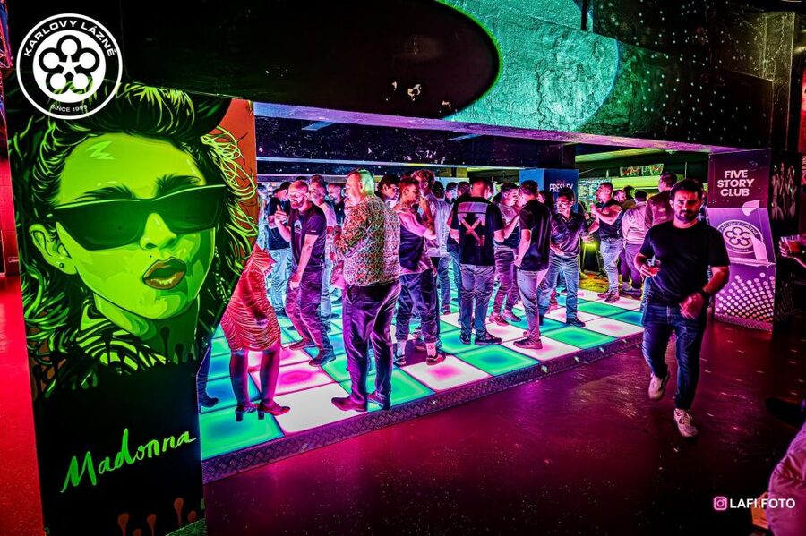 Prague: Entry ticket to Ice Pub Prague with Nightclub Option - Is $14 good value?