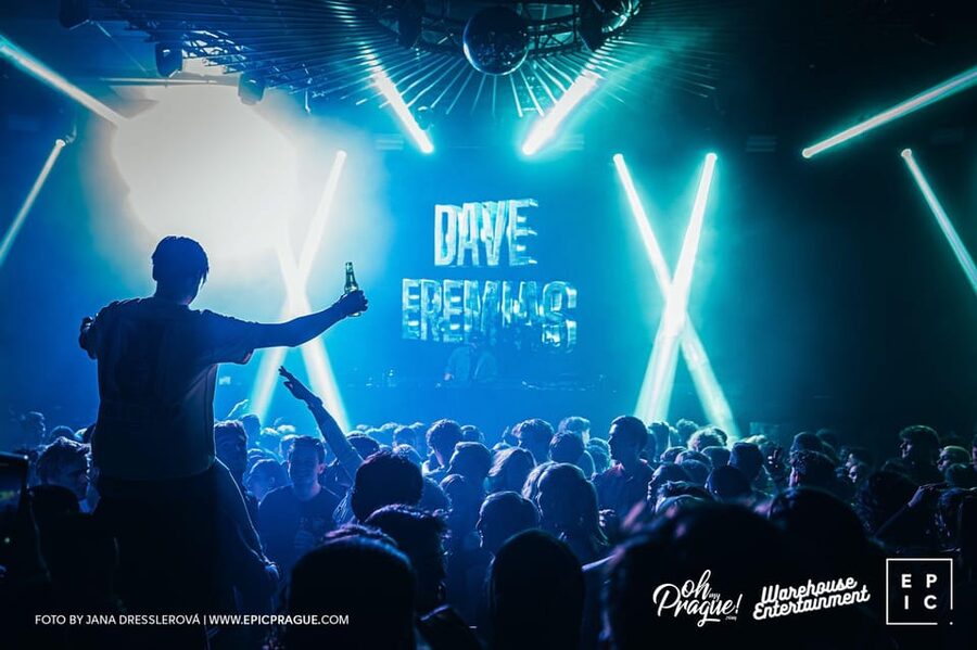 Prague: EPIC Nightclub Entry Ticket - Drinks, VIP tables, and transport are separate