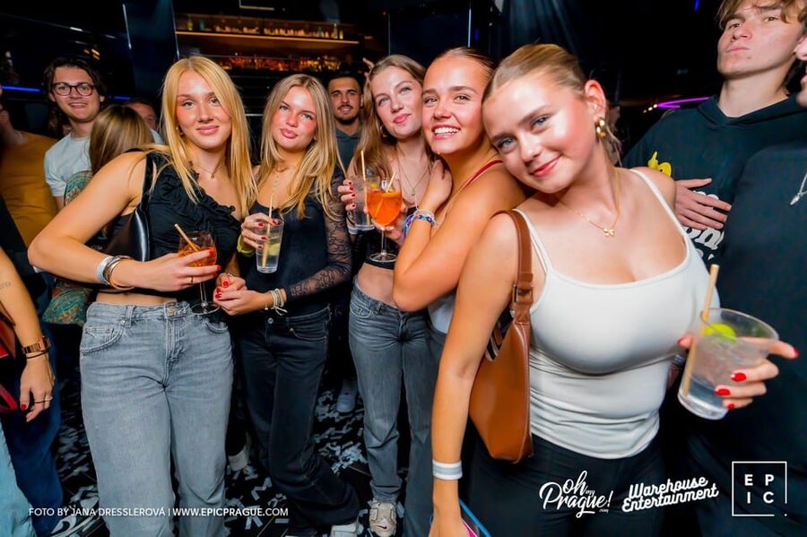 Prague: EPIC Nightclub Entry Ticket - The music: big-name DJ energy