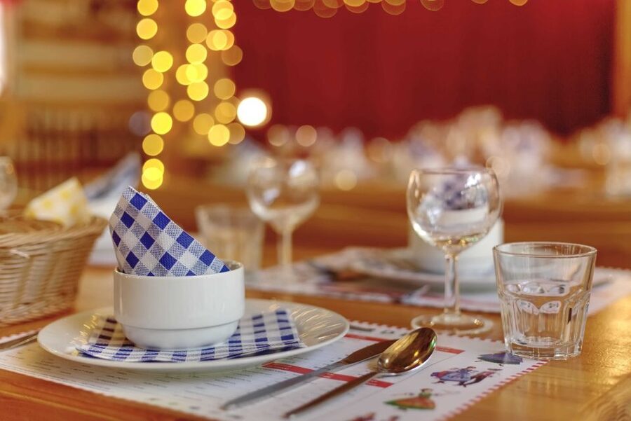 Prague: Evening Folklore Garden Party with Traditional Menu - Who should book this Prague folklore evening?
