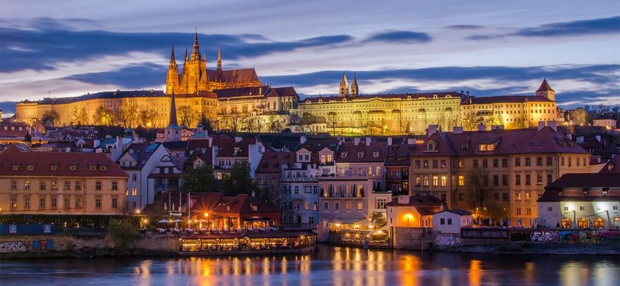 Prague: Evening Photography Tour by Car - Prague Castle feels quieter after sunset