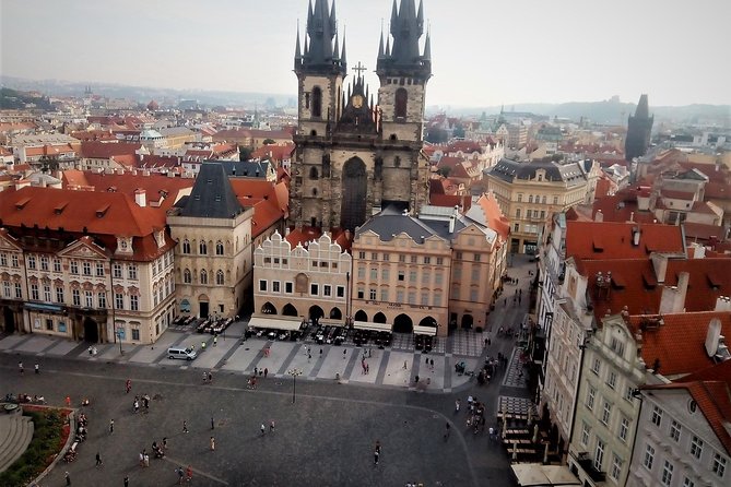 Prague Fairytale Tour: Old Town And Castle private tour - The guide’s role in making three hours count