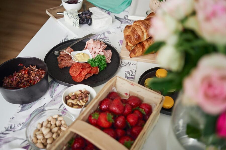 Prague: Farmers Market and Brunch Class with Celebrity Chef - Practical Details That Matter