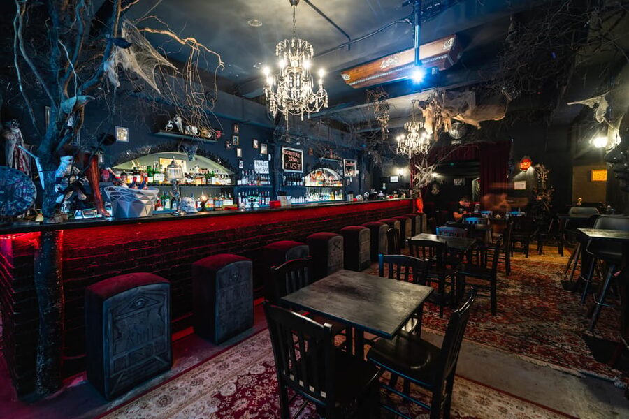 Prague Fear House: Best Haunting Experience in Prague - Why the actors and old walls matter