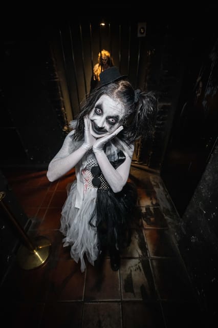Prague Fear House: Best Haunting Experience in Prague - What happens during the 15-minute visit